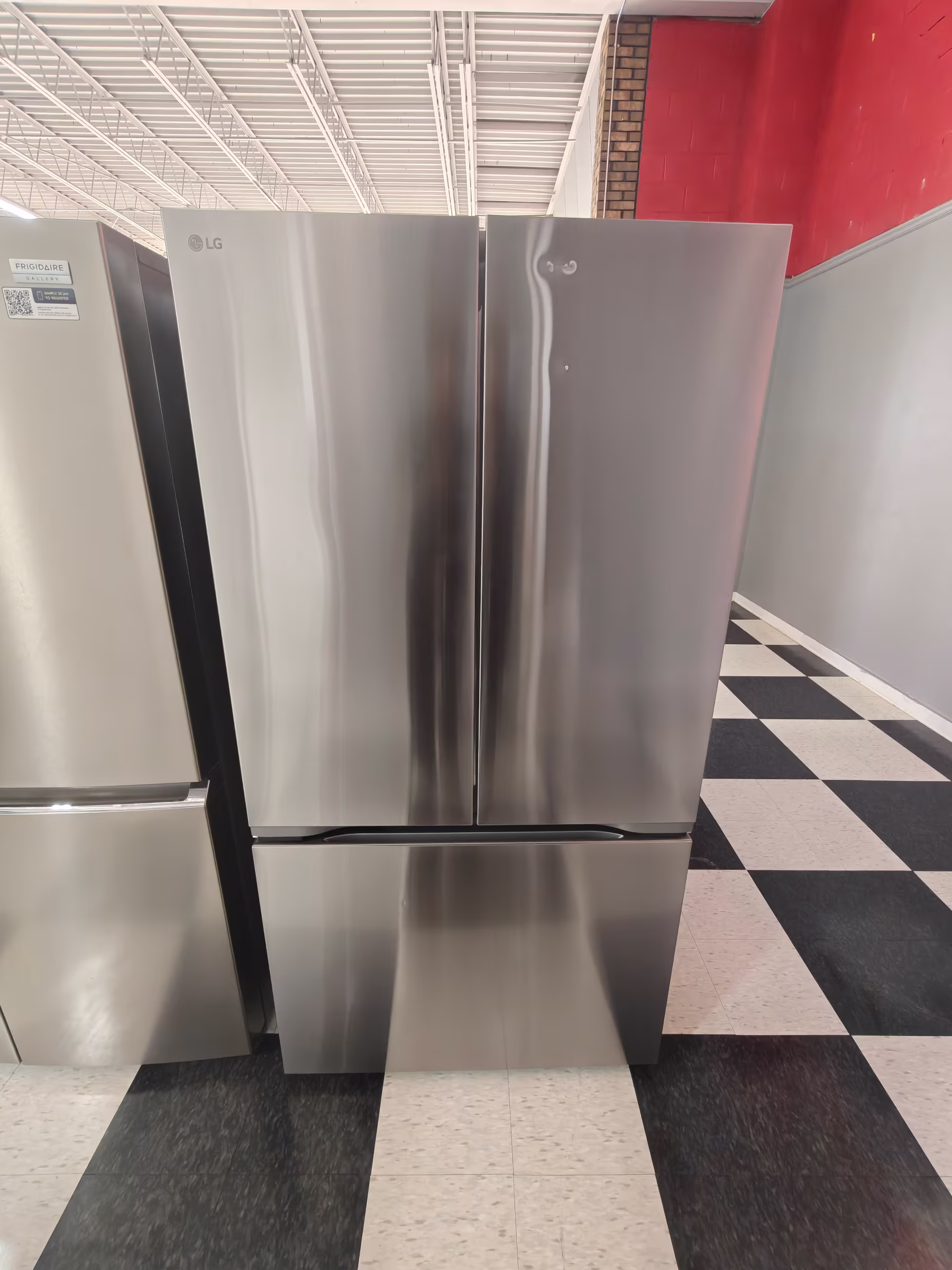 25 cu. ft. Counter-Depth MAX™ with Zero Clearance™ 3-Door French Door Refrigerator with Thin Door Design