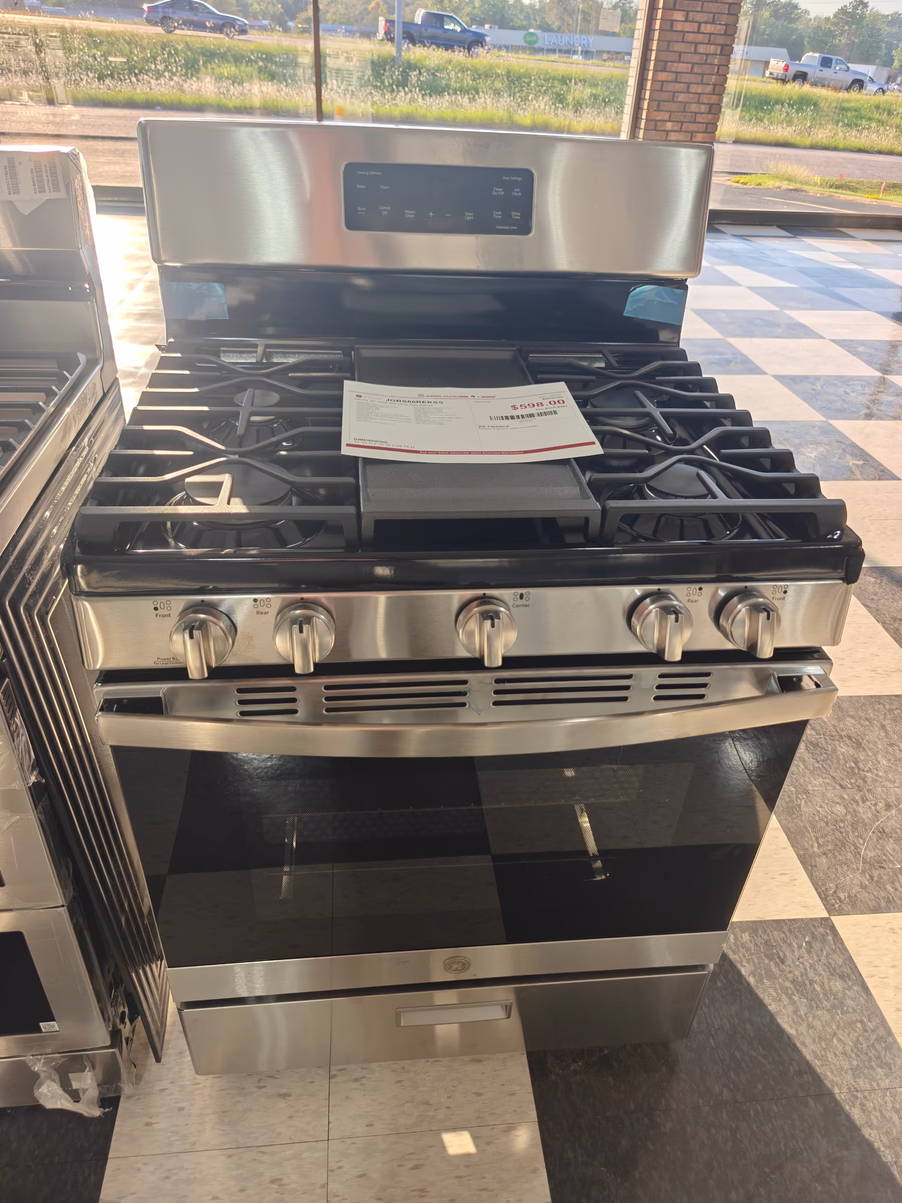 GE® 30" Free-Standing Gas Range