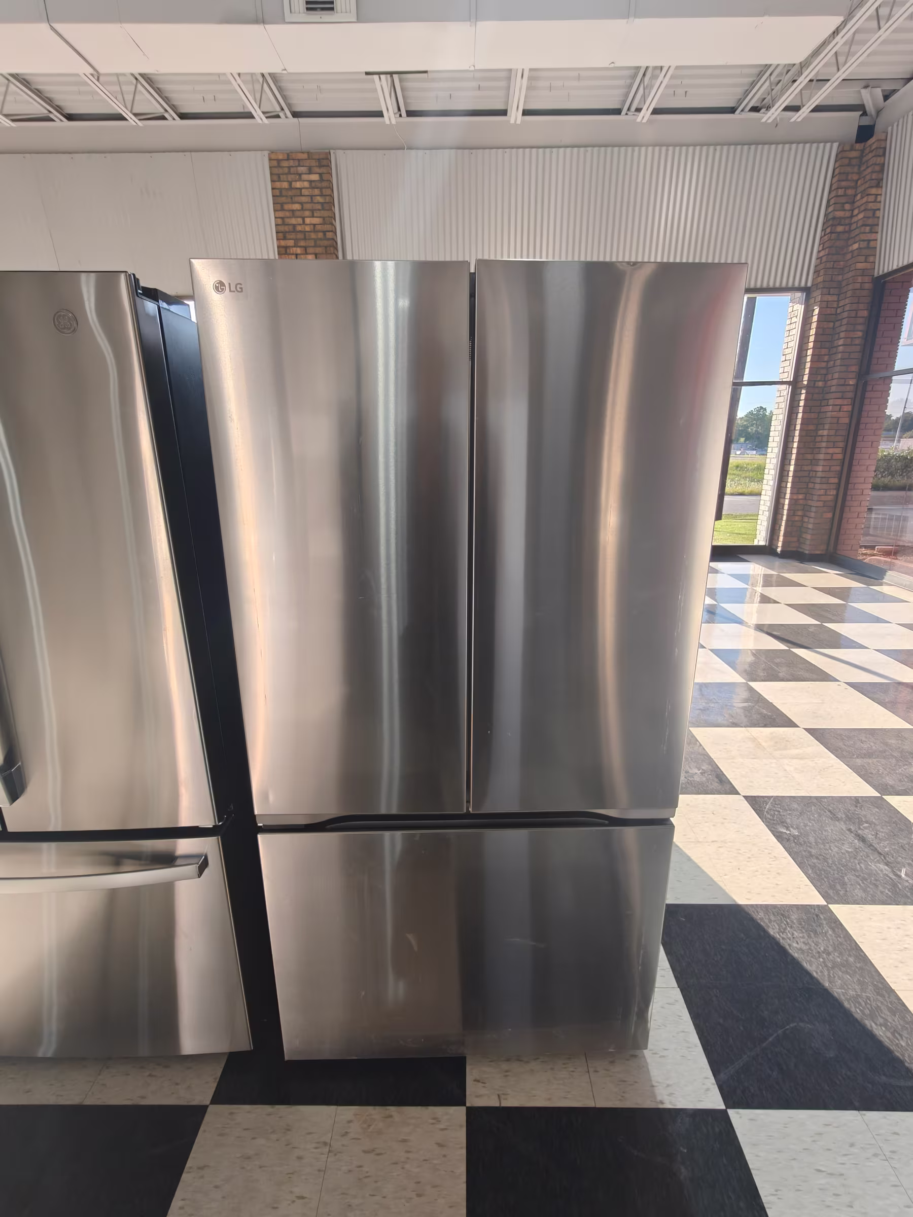 25 cu. ft. Counter-Depth MAX™ with Zero Clearance™ 3-Door French Door Refrigerator with Thin Door Design
