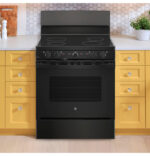 GE GE(R) ENERGY STAR(R) 30" Free-Standing Electric Radiant Smooth Cooktop Range JB480DYBB (a4lxc9navf8o) (7)